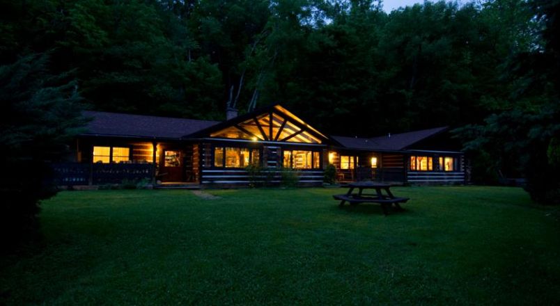 Creekwalk Inn Bed And Breakfast With Cabins